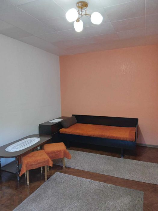 Дава се под наем Едностаен апартамент в Враца, Квартал 72 - 35 кв.м за 229.5 € - Снимка #2