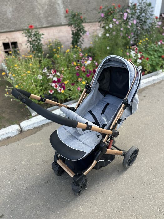 Продам коляску в отличном состояние