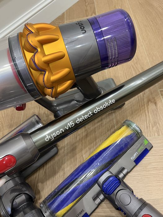 Пылесос Dyson V15 Detect Absolute