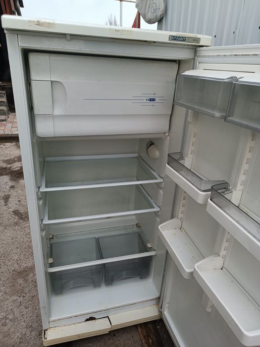 Продам холодильник