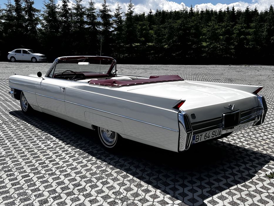 Inchiriez masini Epoca Evenimente Cadillac