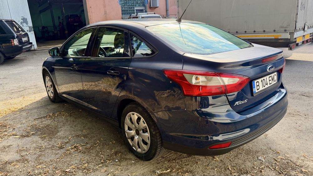 FORD Focus 0 — imagine 4