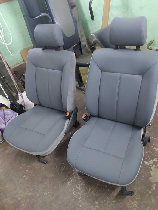 Сиденья  передние Пассат б3 б4 Венто .