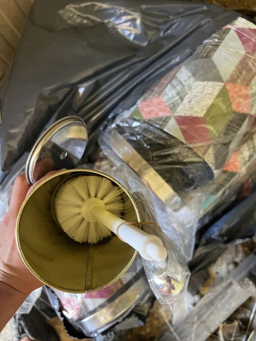 Ел. кани за вода, кошчета и четки за баня