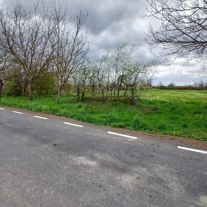 Vand 2 terenuri intravilane Hitias