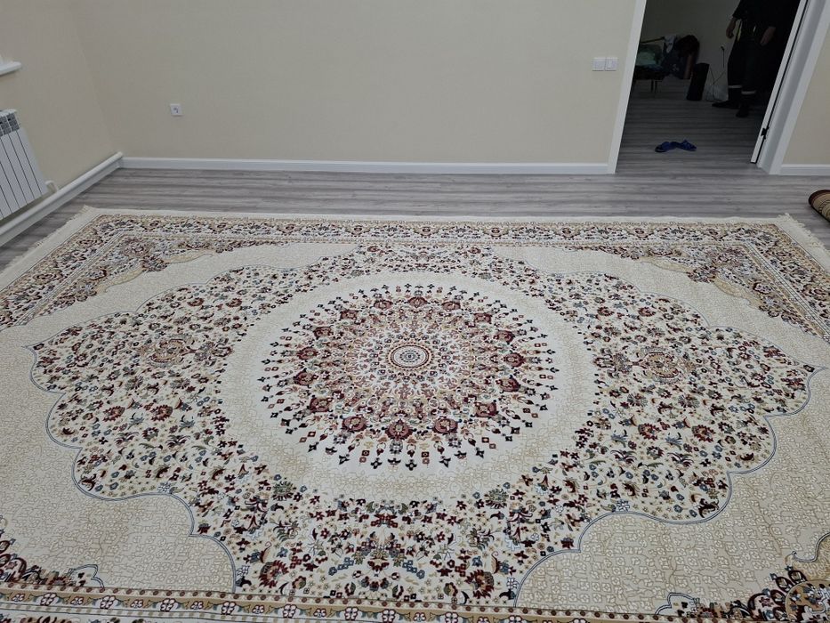 Жеңіл жібек кілем