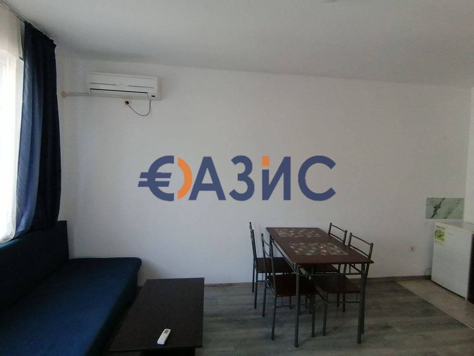 2-стаен апартамент на 3-ти етаж,комплекс Блу Бей на първа линия море