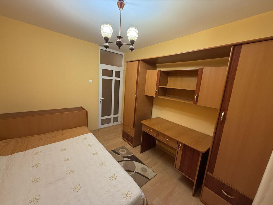 Apartament 3 camere de inchiriat