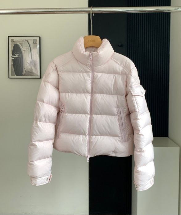 Женский короткий пуховик