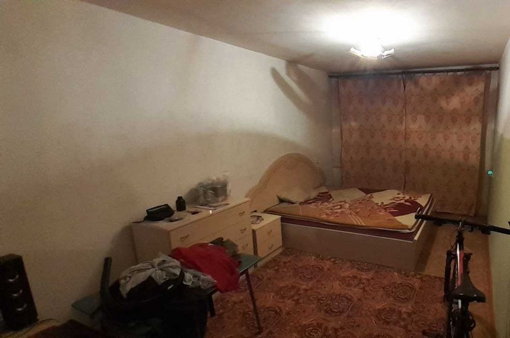 Продаётся 2-ух комнатная квартира