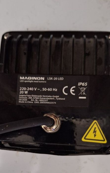 Lampa led cu senzor de miscare