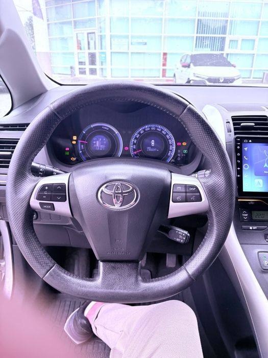 TOYOTA Auris 2011 — imagine 3