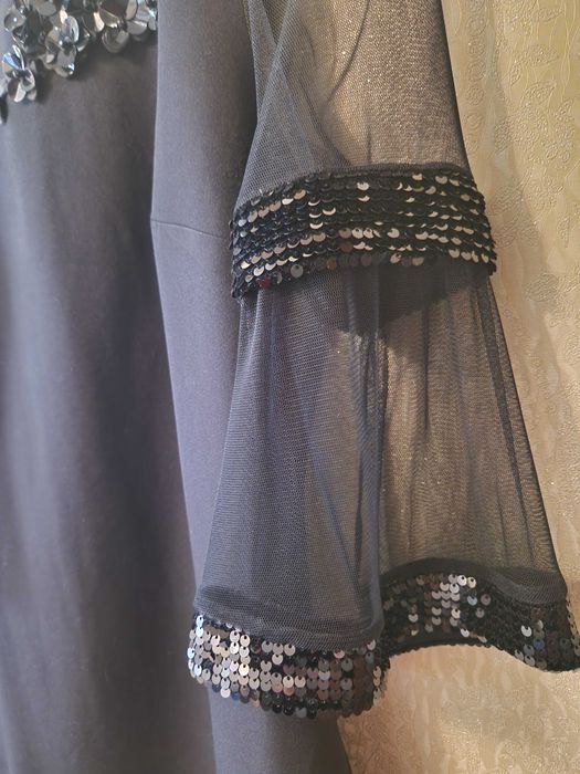 Платье вечернее с пайетками