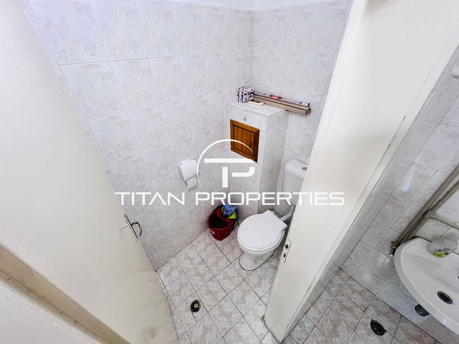 Дава се под наем Магазин в Бургас, Център - 45 кв.м за 398.82 € - Снимка #4