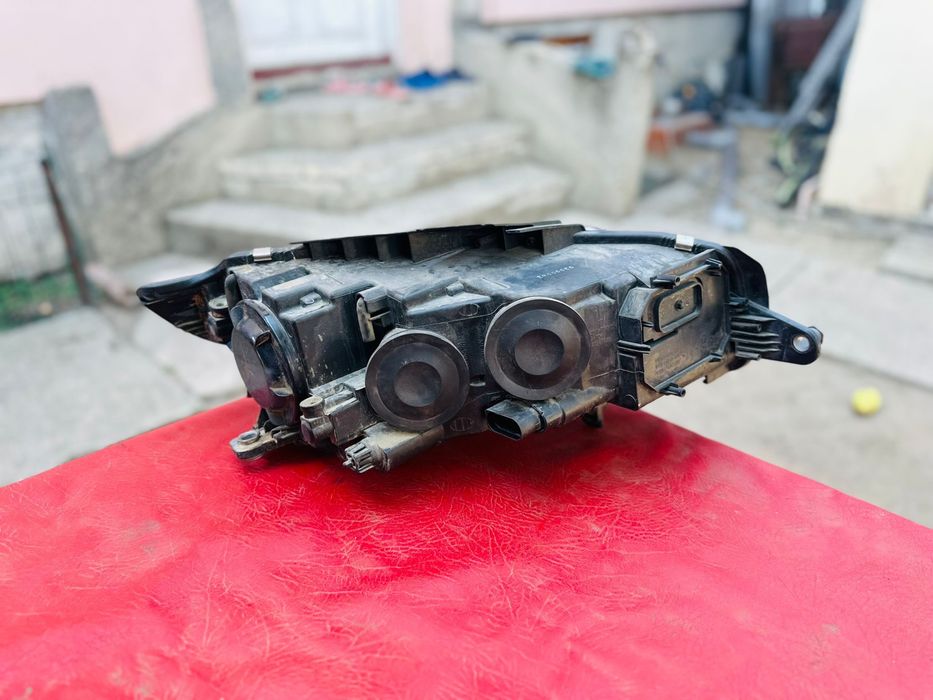 Vand far Stanga VW Passat Cc