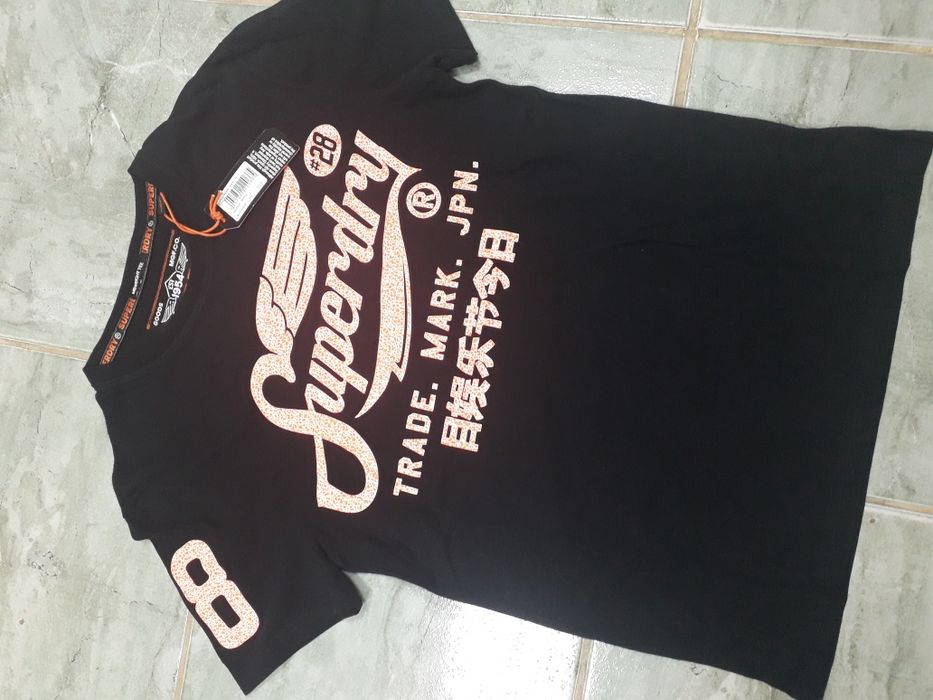 Tricouri xs  Superdry