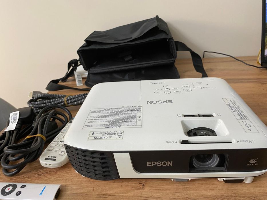 Проектор Epson EB-W51