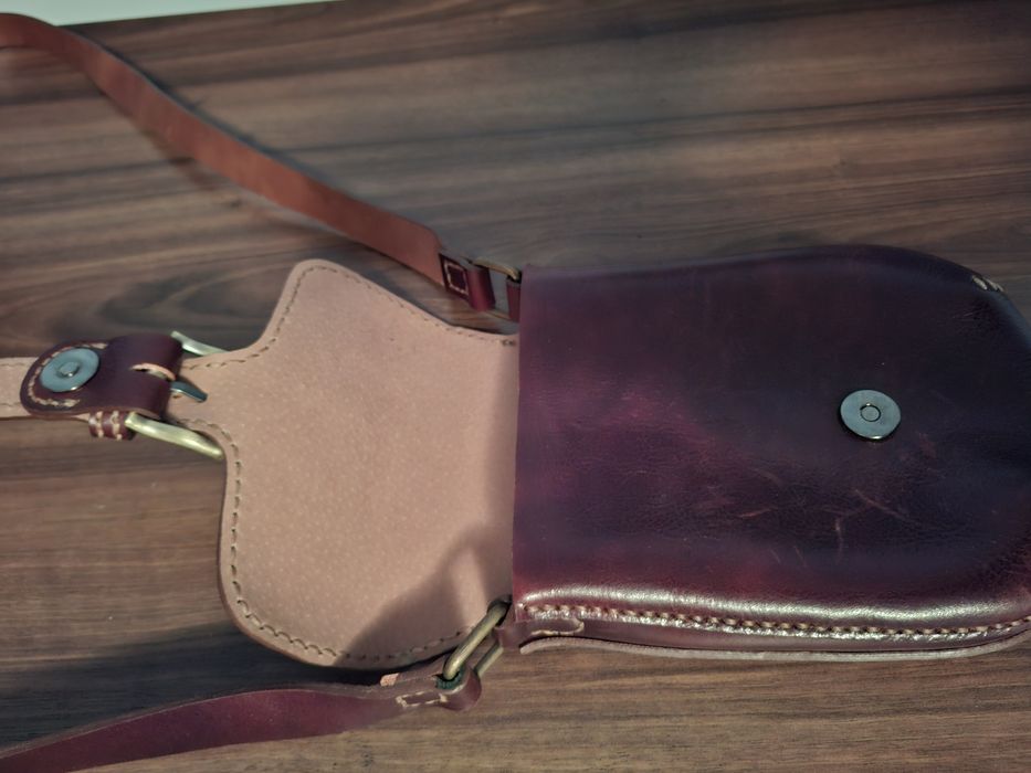 Poșetă piele hand-made cusută manual nouă