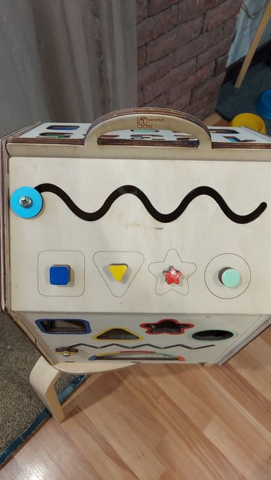 Продам бизи домик.