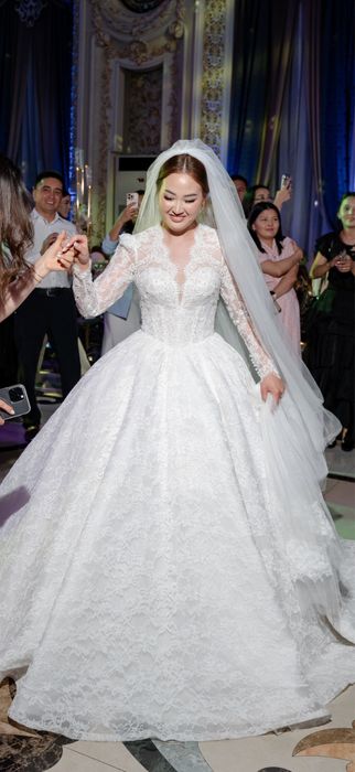 Шикарное свадебное платье