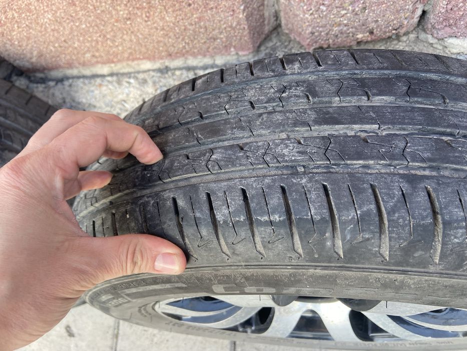 Продам Литые диски R13 стояли на Golf3