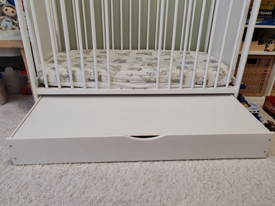 Patut din lemn alb Timmi cu sertar si bare detasabile