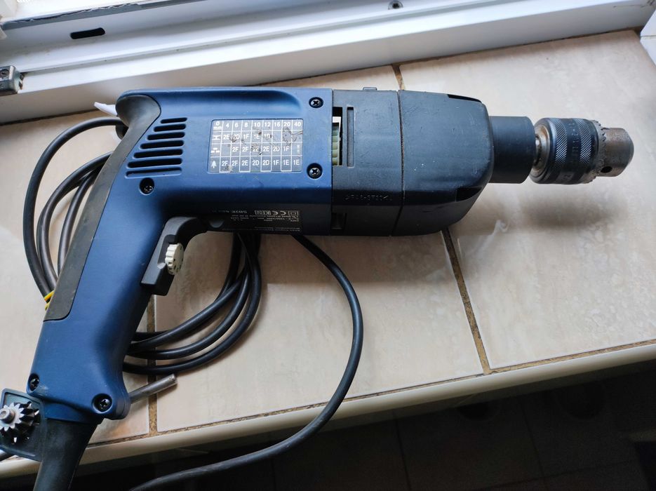 Bormasina AEG SB2E, 680 wati, de reparat