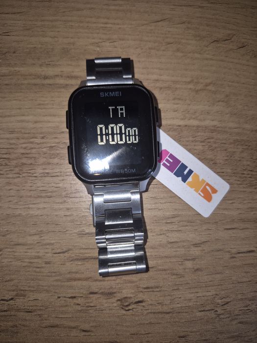 Электронные часы