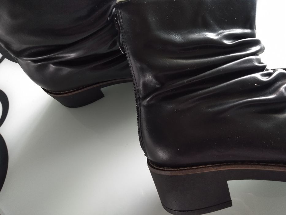 Есенни боти в черно ,сиво,кафяво