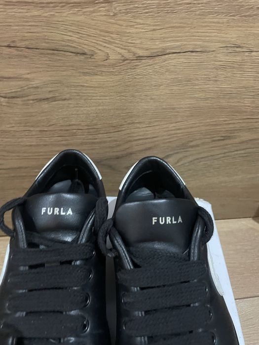 Дамски кецове Furla