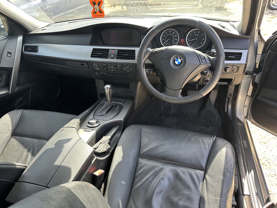 BMW 530i на части M54B30
