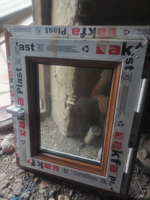 Продаю форточку АКФА