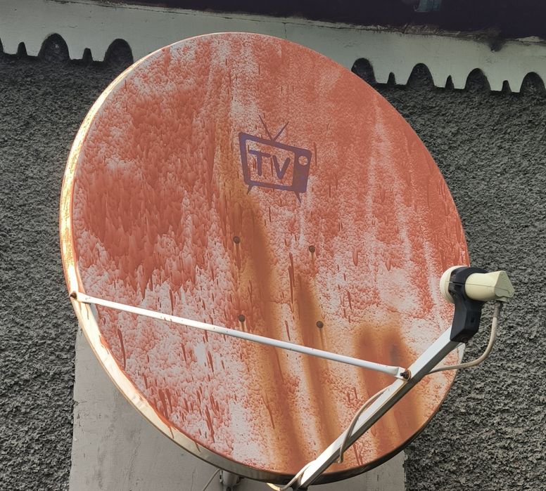 Продам спутниковую тарелку.