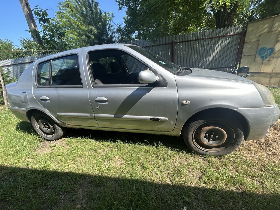 Se vinde renault symbol 1.5 dci euro 3 82 cp masina de naveta