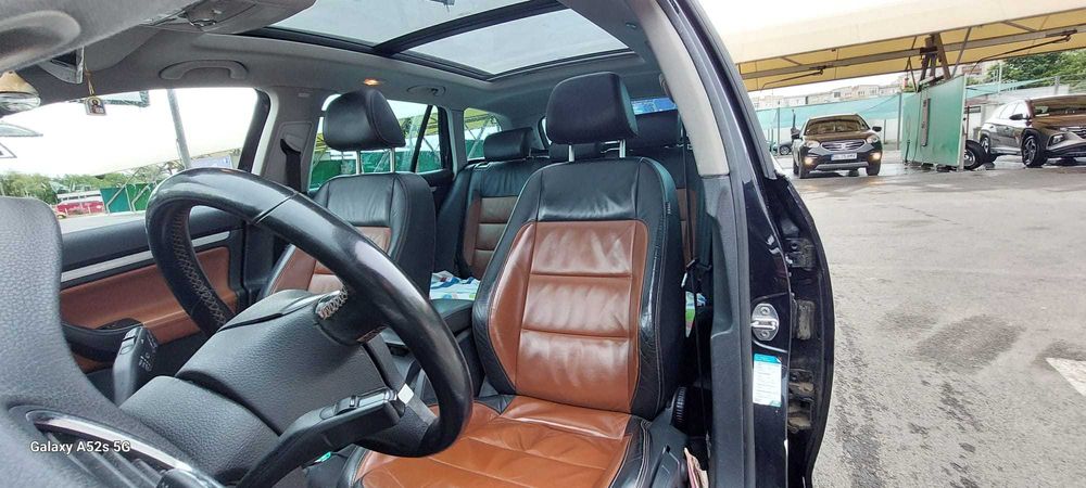 Vand volswagen golf 2010 automata, stare buna