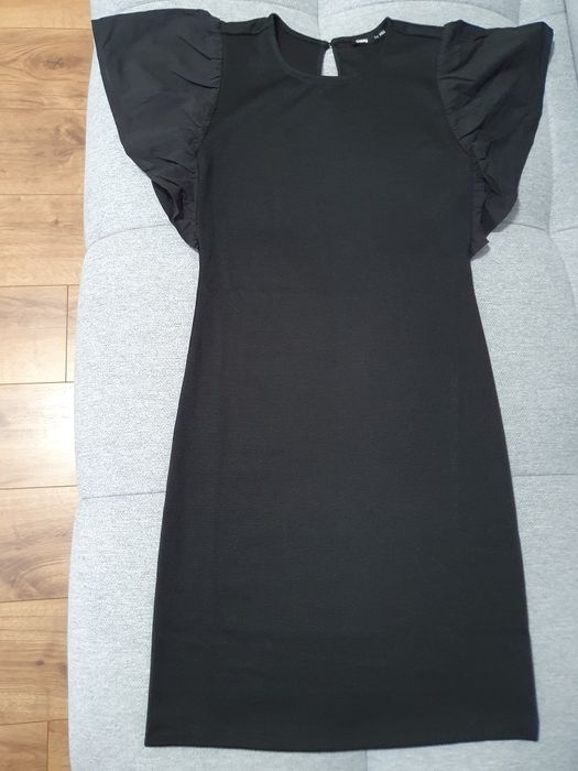 Малка черна рокля