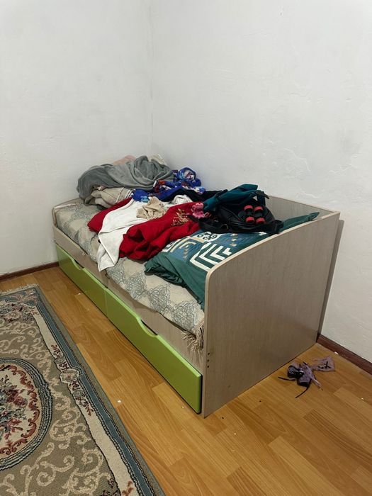 Продам детскую гарнитуру