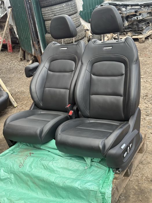 Сиденья комплект