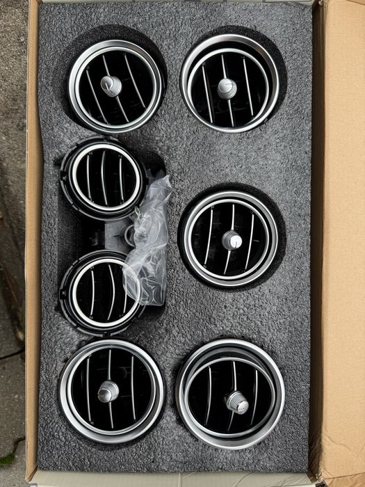 Grila Mercedes ventilatie