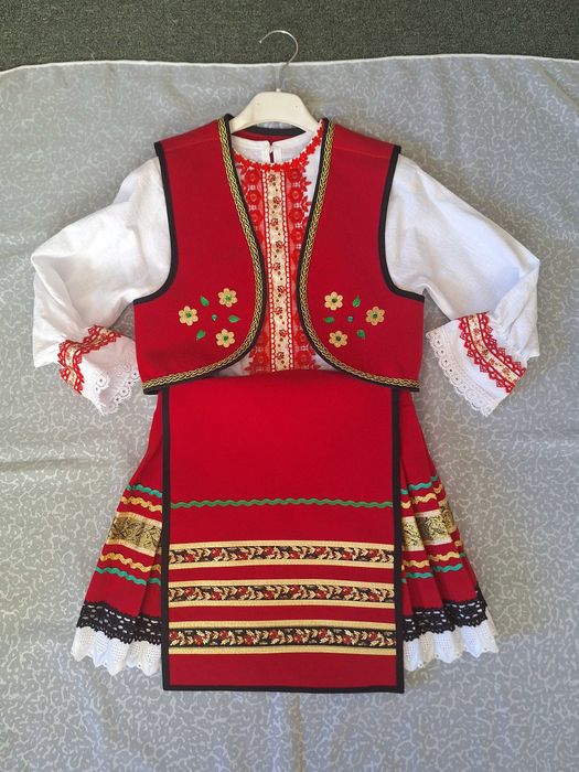 Народна носия 3-5 г. - 130 лв