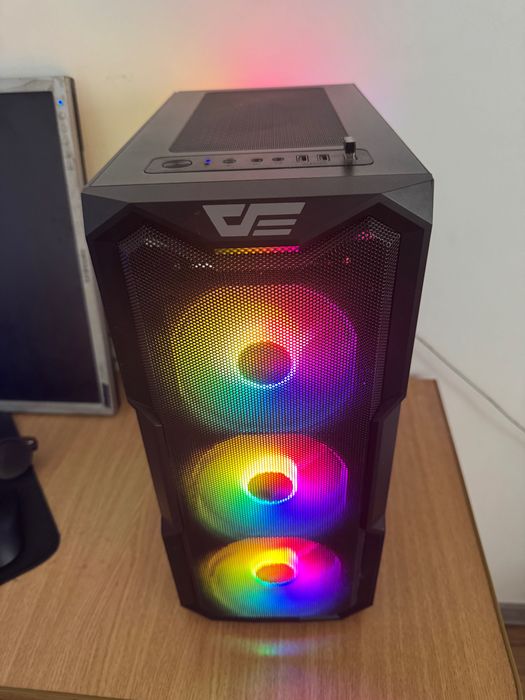 PC Gaming RTX 4060 Ryzen 5 7500F 32GB DDR5 SSD 1TB