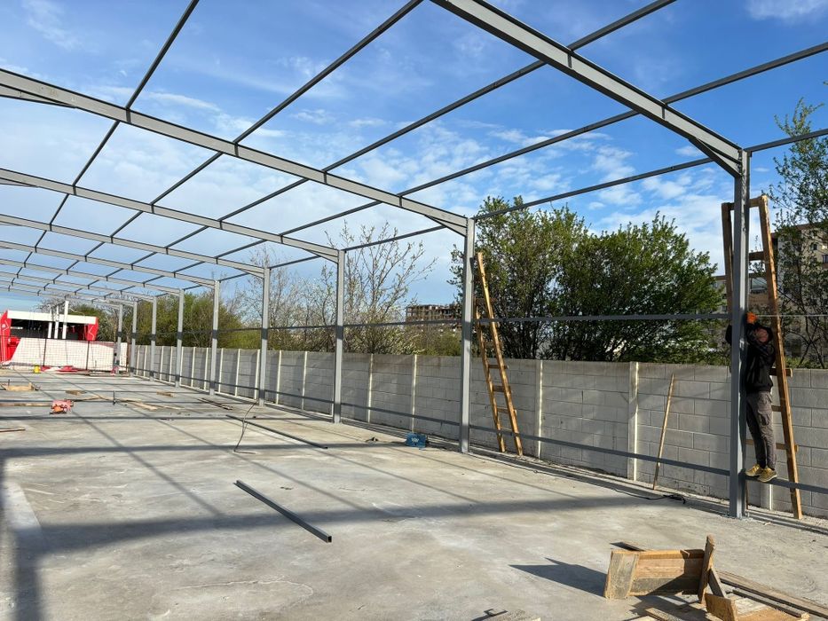 Hale industriale structuri metalice  depozite hale