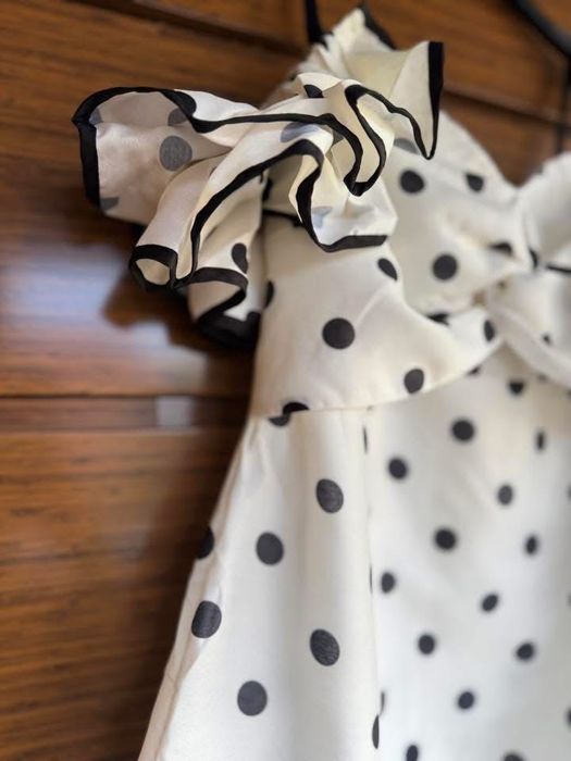 Страхотна рокля на точки SM ML
