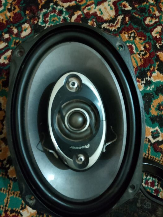 Pioneer kalonka sotiladi 400 ming