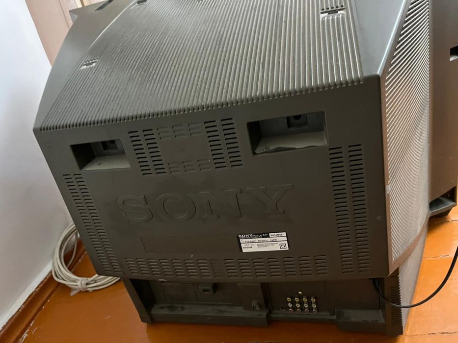 Телевизор и подставка