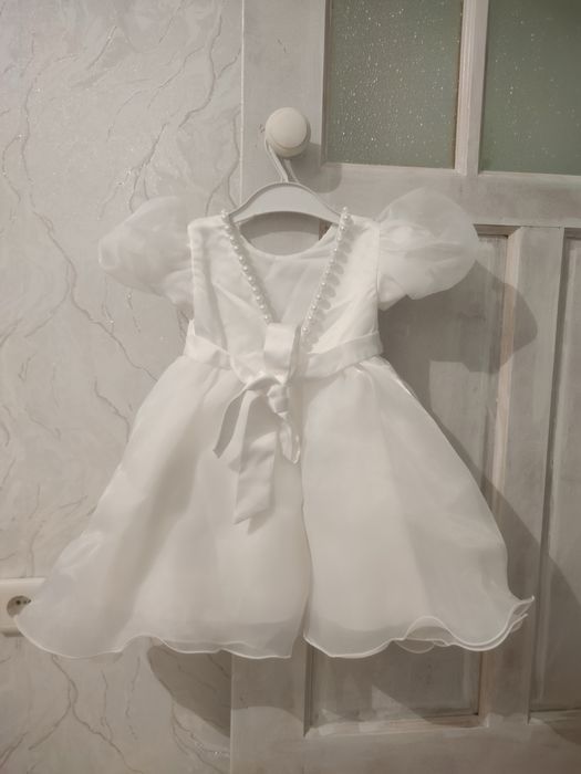 Продаю детское платье на девочку 90 р