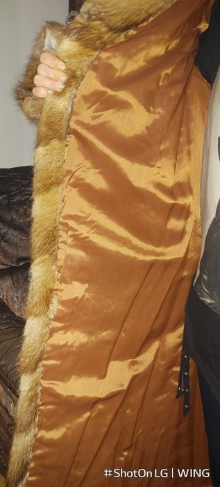 Haina blana nurca / vizon