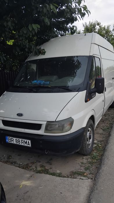 Vând sau schimb ford tranzit