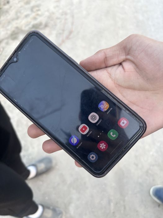 Самсунг работает крч