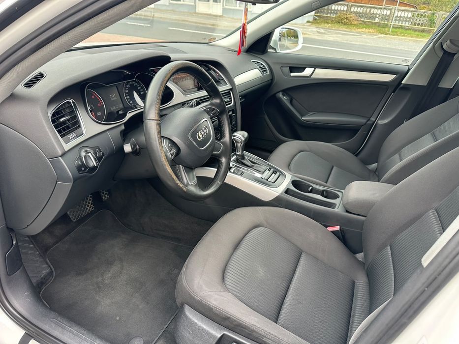 Audi A4 B8.5 2.0 TDI 143 CP Automată Multitronic | Select drive| Facelift | 2012 | 5.500